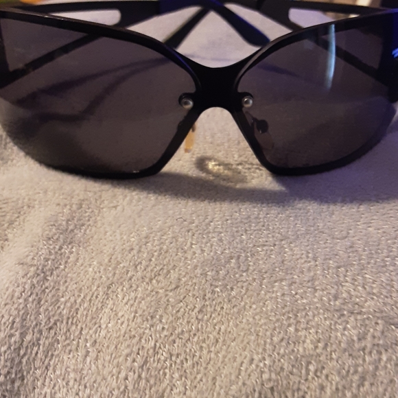 Accessories - Unisex shades